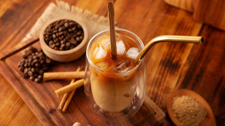 Cold brew glass with spices