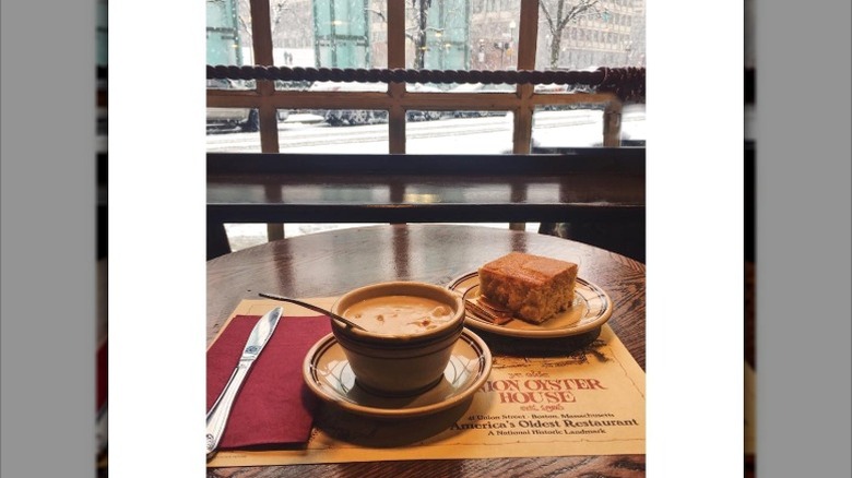 Clam chowder and bread at Union Oyster House.