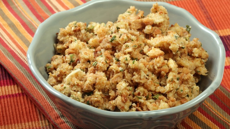 Stuffing in gray bowl on colorful cloth