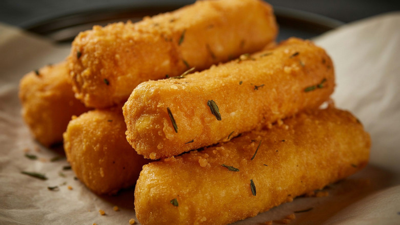 breaded mozzarella sticks