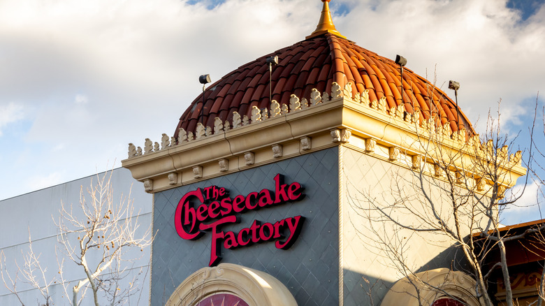 The Cheesecake Factory exterior