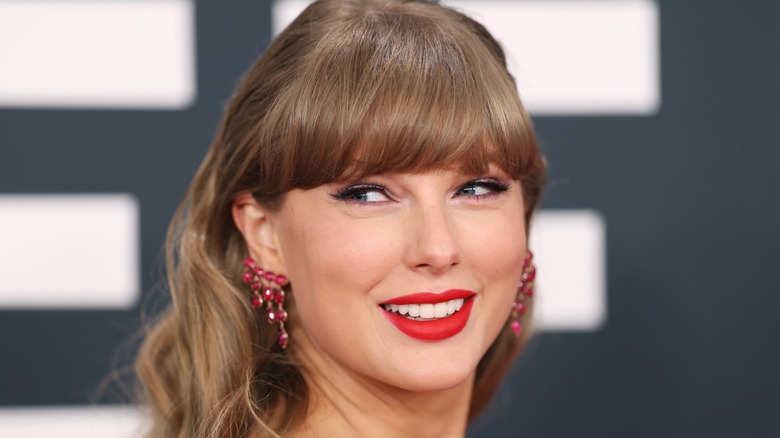 Taylor Swift smiling in a close headshot