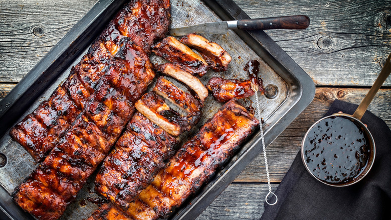 Ribs with marinade