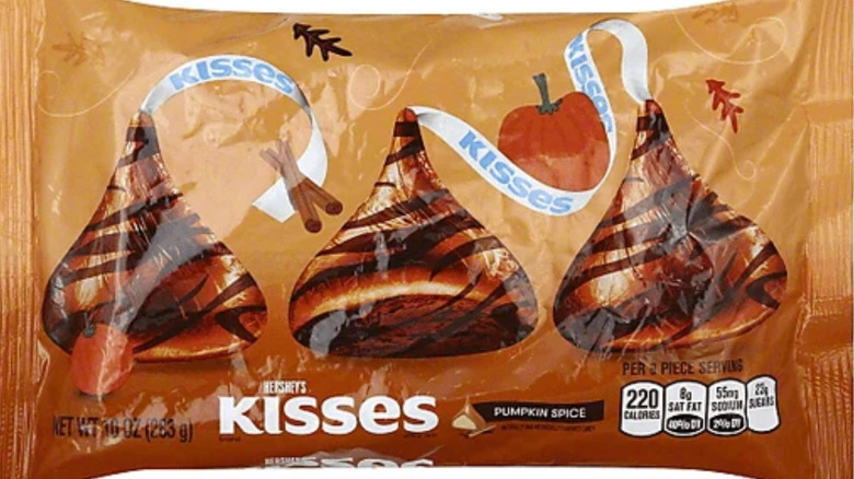Pumpkin spice kisses