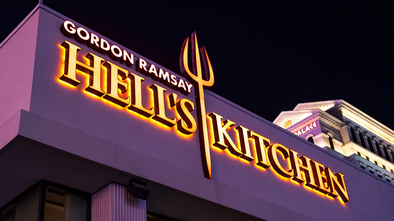 An outside view of a Hell's Kitchen restaurant at night
