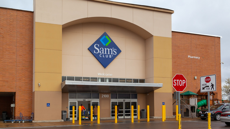 Sam's Club building and entrance exterior