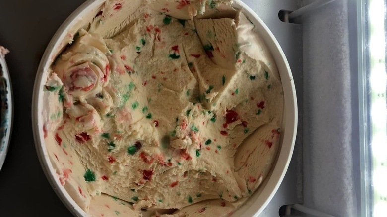 2 Scoops Ice Cream Eatery Ice Cream red and green holiday ice creamtub close up