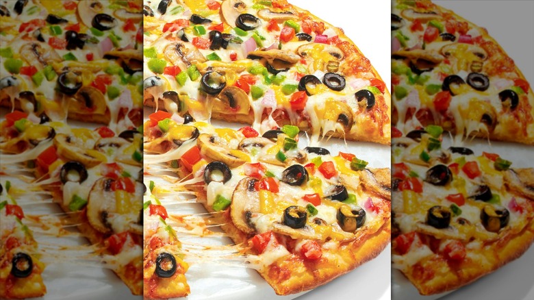 Papa Murphy's veggie pizza on a white background.