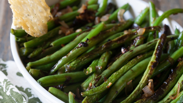 green beans in casserole dish