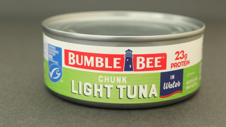 Can of Bumble Bee tuna packed in water