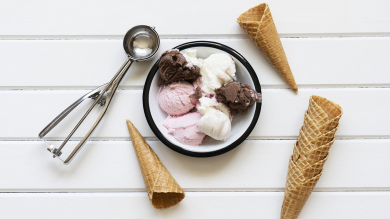 Costco's Kirkland Signature Super Premium Vanilla Ice Cream packs stacked on shelf