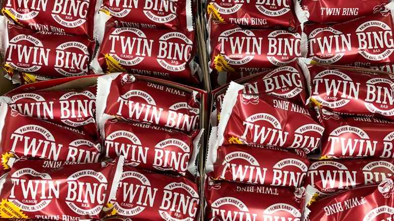Close-up of multiple Twin Bing bars