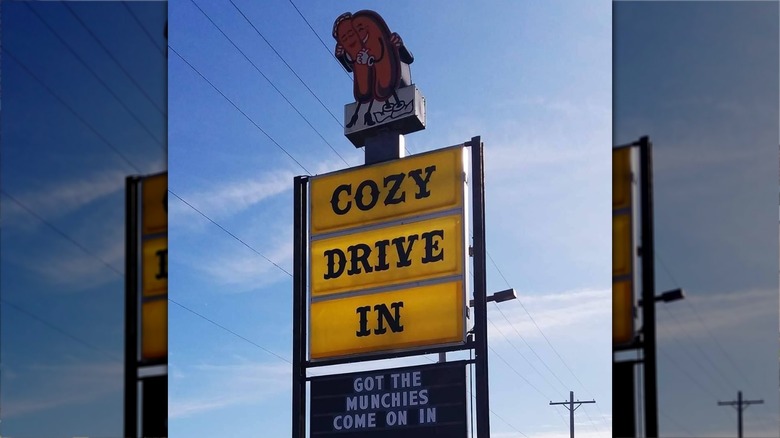 Cozy Dog Drive In sign