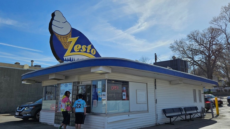 Exterior of Zesto with iconic Ice Cream Cone signage