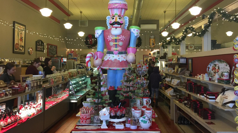 Bright's Candies interior decorated for Christmas