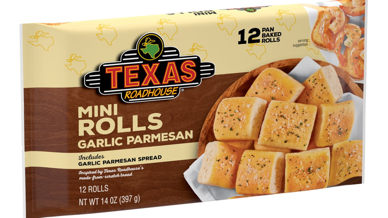 A product image of Texas Roadhouse's Garlic Parmesan Mini Rolls