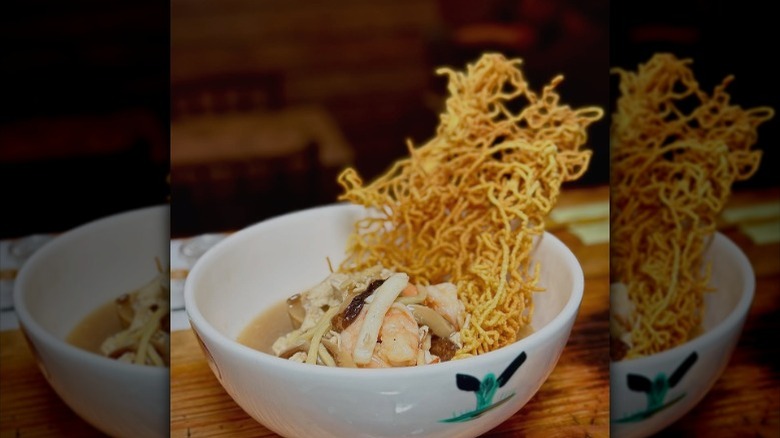 A bowl of goi see mee from Pye Boat Noodle.