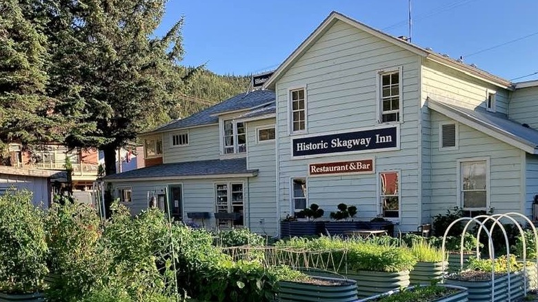 exterior of Historic Skagway Inn in Alaska