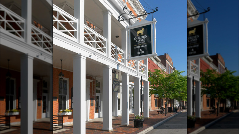Golden Lamb exterior
