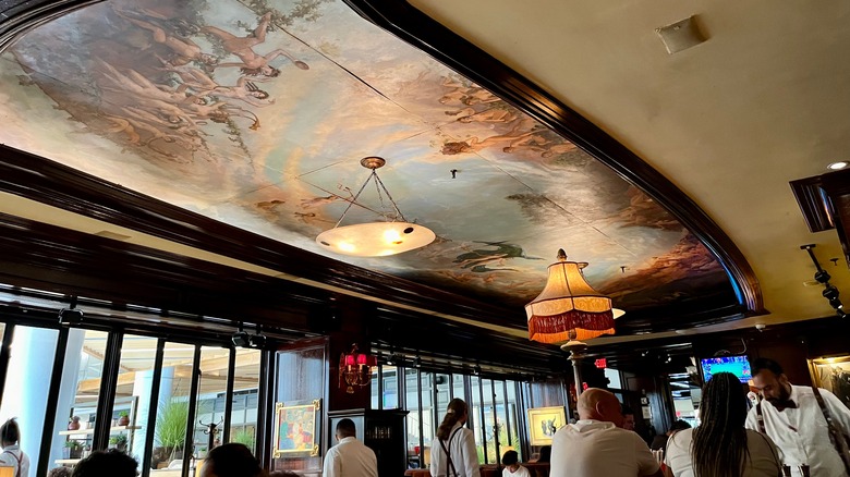 painted ceiling of Old Ebbitt Grill