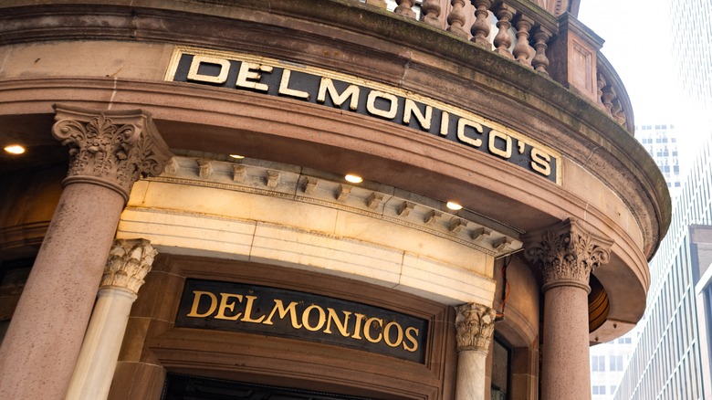 exterior of Delmoniico's in New York