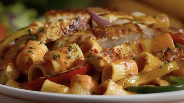 Chicken pasta dish from Olive Garden up close.