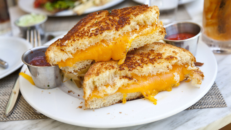 Grilled cheese sandwich on a plate