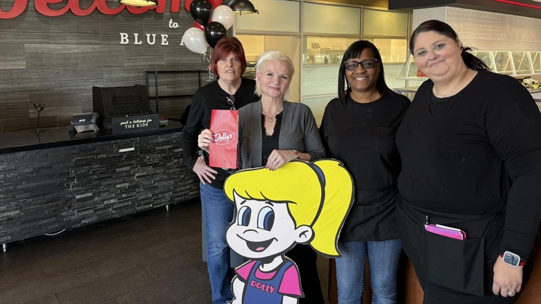 Dolly's Burgers and Shakes staff at opening