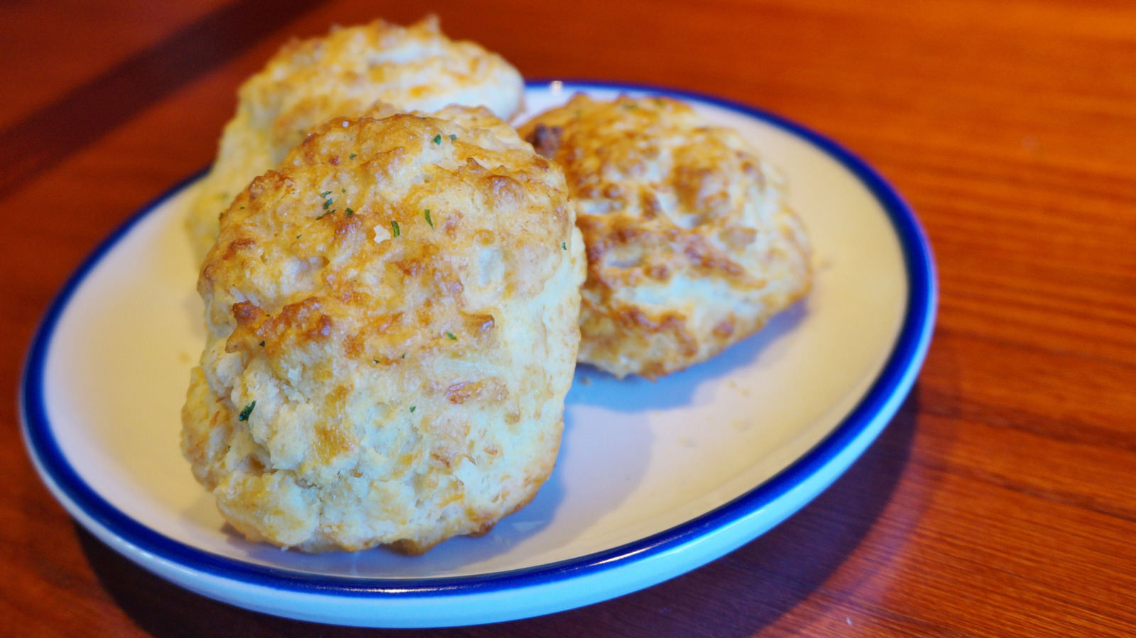 The Only Rule Red Lobster Will Never Break For Its Iconic Cheddar Bay ...