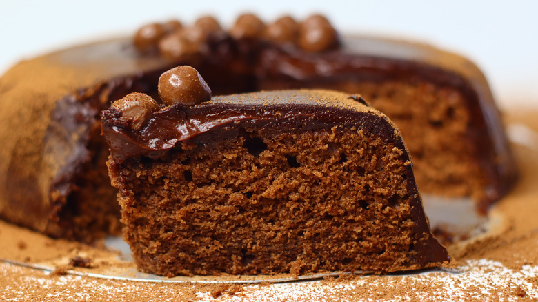 chocolate ganache on cake