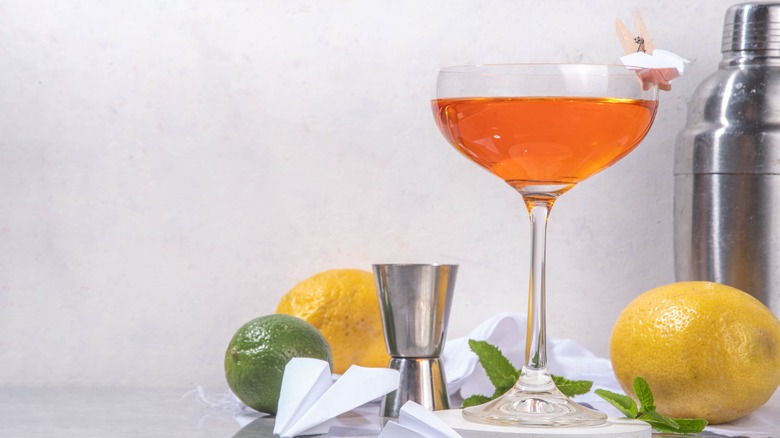 Paper Plane with  lemons and lime