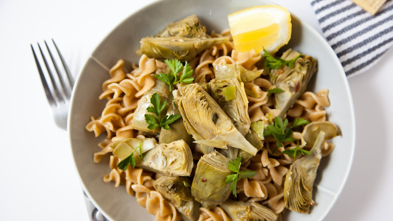 baby artichoke hearts in lemon pasta dish