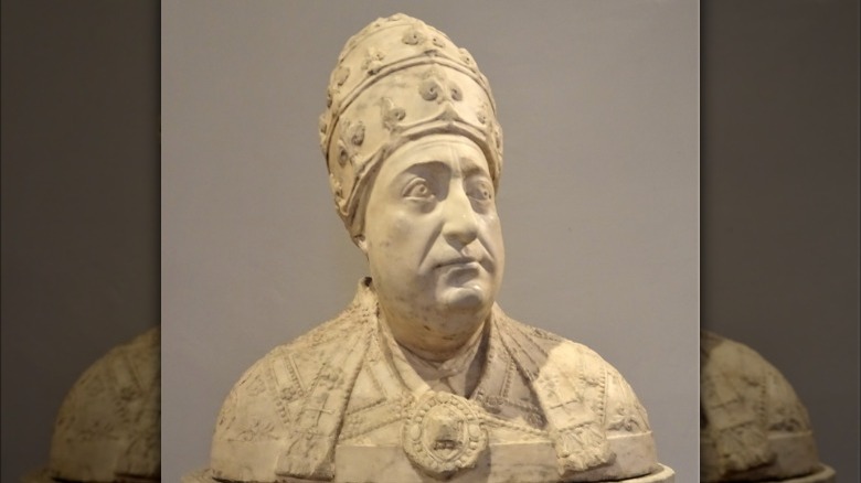 A contemporaneous bust of Pope Paul II.