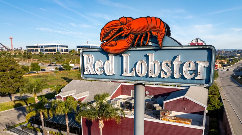 A sign for Red Lobster outside the restaurant