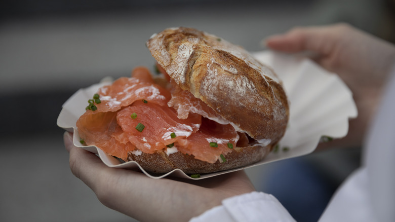 smoked salmon sandwich with capers