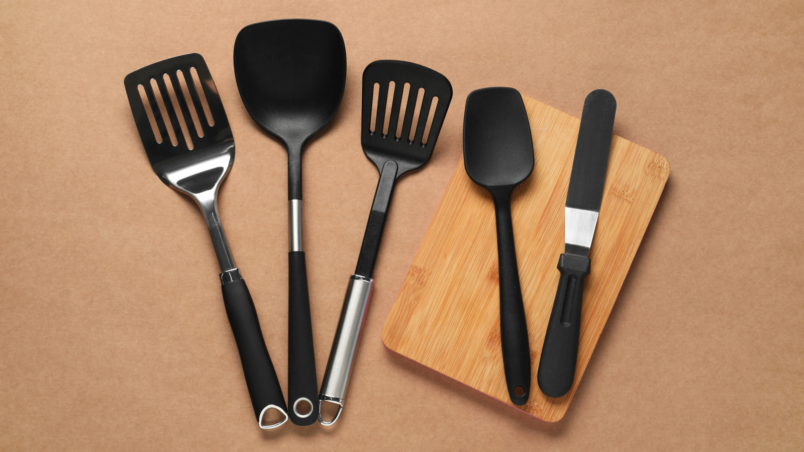 The Spatula All Home Cooks Need, According To Chefs