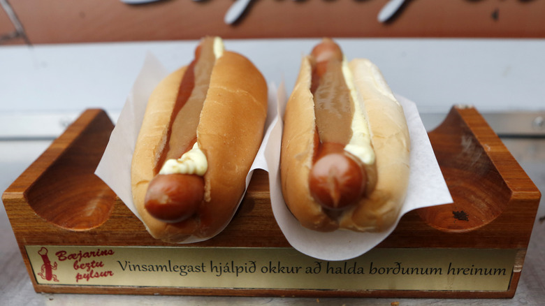 hot dogs at Reykjavik hot dog stand