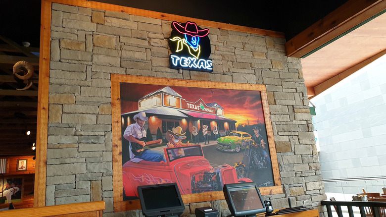Texas Roadhouse interior