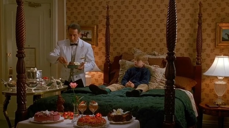 Ice cream sundae scene from Home Alone 2