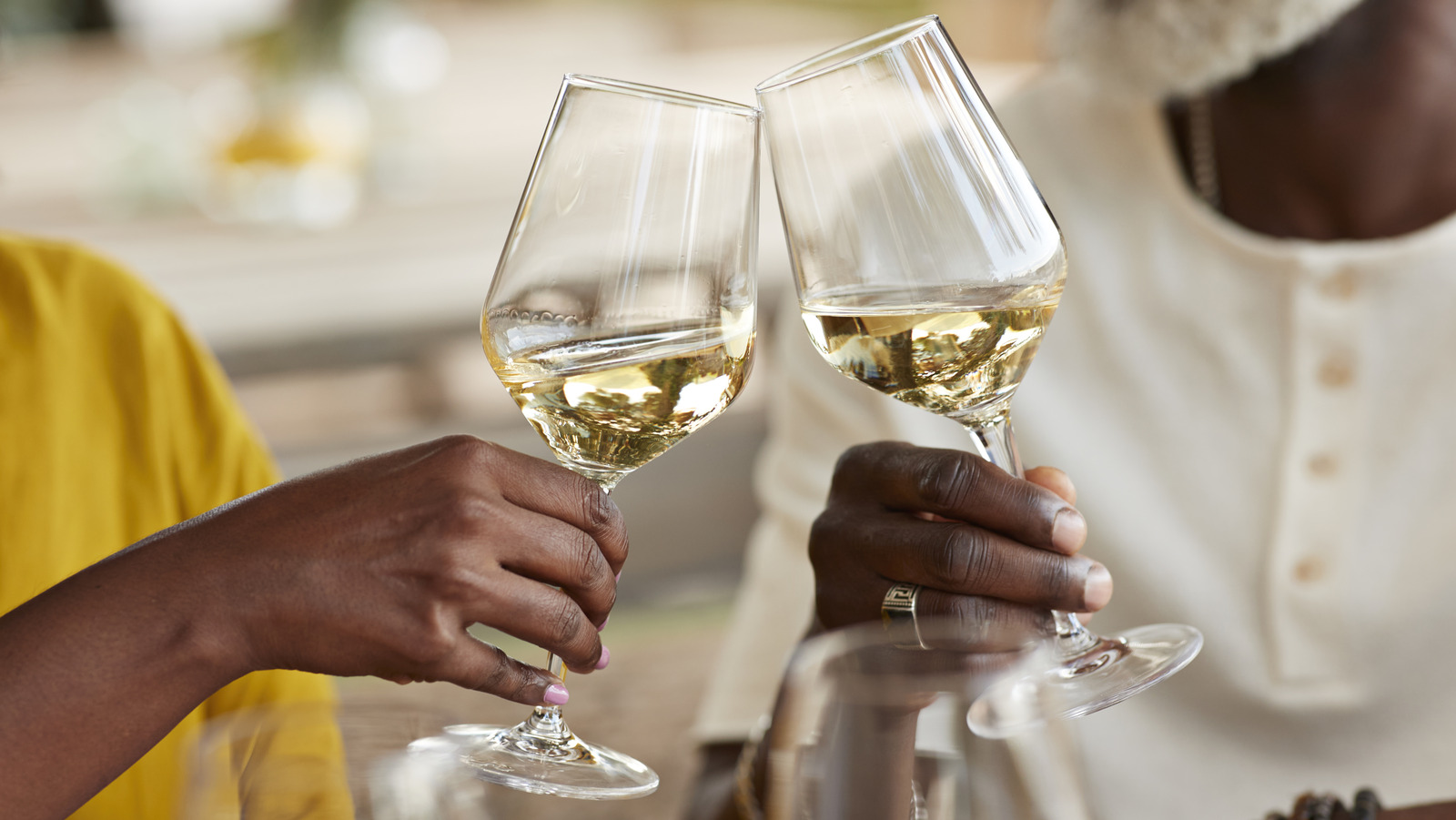 Infuse Wine With Tea For An Extra Refreshing Summer Sip