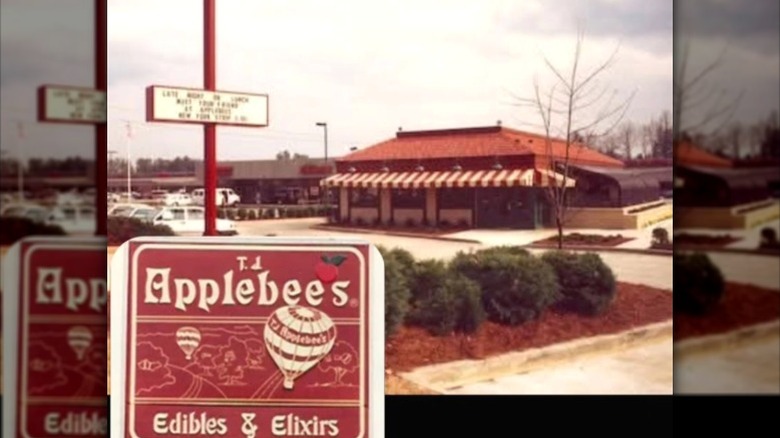 The first Applebee's location, under its old name.
