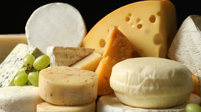 Different types of cheese