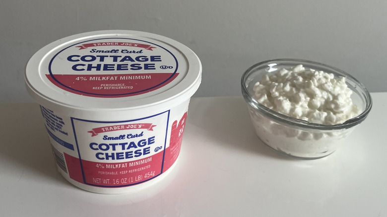 A tub and a bowl of Trader Joe's cottage cheese