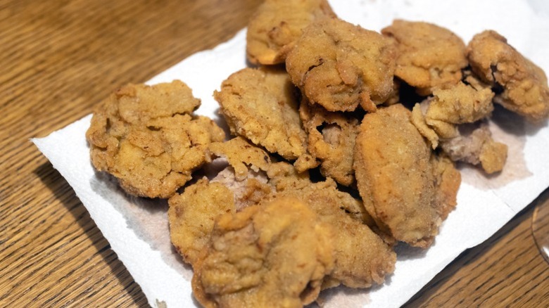 Rocky Mountain oysters on a plate.