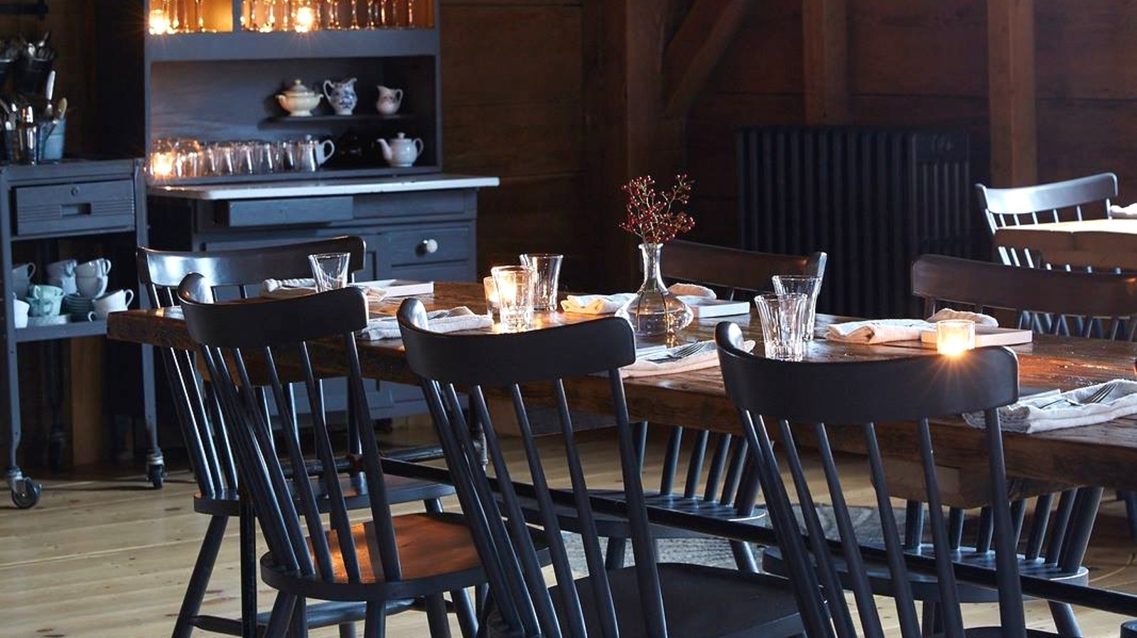 The US Restaurant That Only Takes Reservations Via Postcard