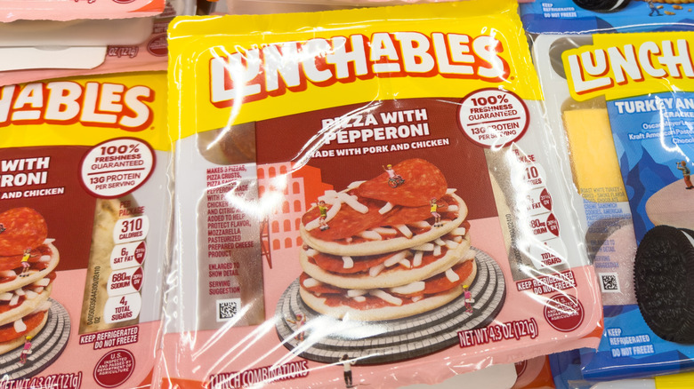 Pizza with pepperoni Lunchable
