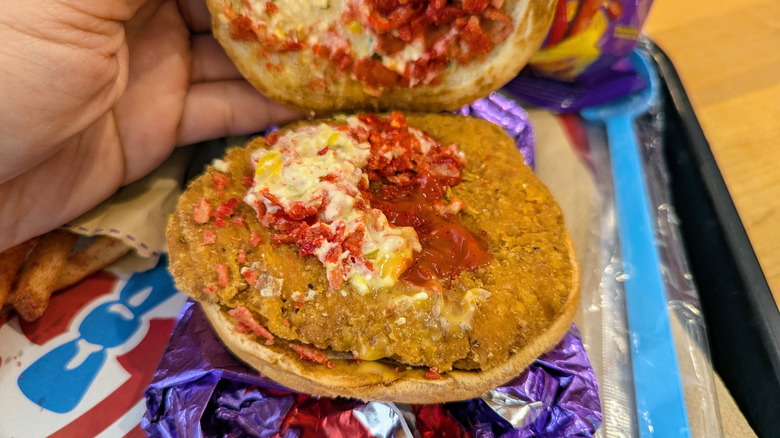 hand opening sandwich