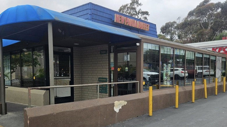 Blue exterior of New Panda Buffet restaurant