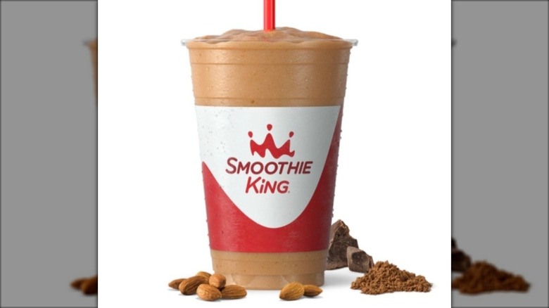 Smoothie King Hulk Espresso smoothie surrounded by ingredients
