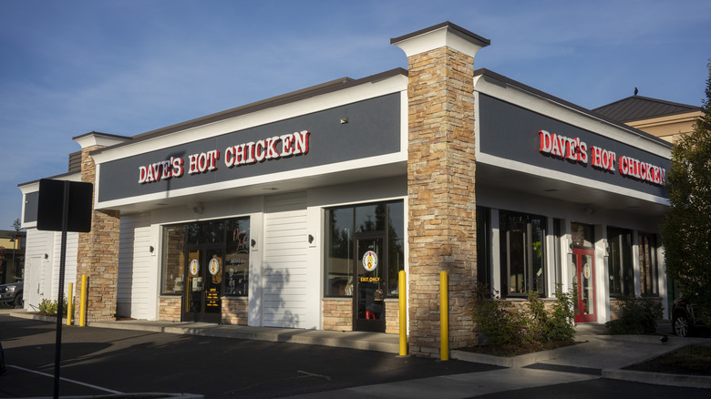 Dave's Hot Chicken building exterior